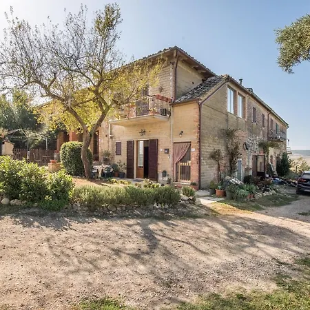 펜션 La Casina Di Radi 몬테로니다르비아
