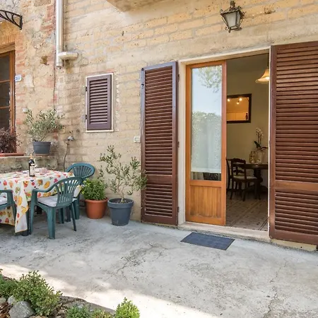 La Casina Di Radi *